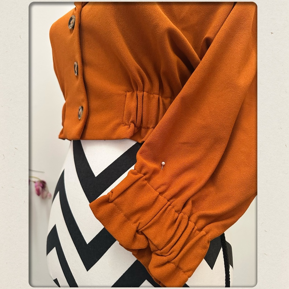 Forever 21 Vibrant Orange Top - Picture 6 of 9
